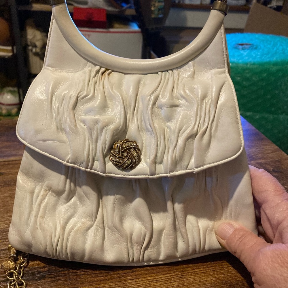 Vintage Lou Taylor white leather purse